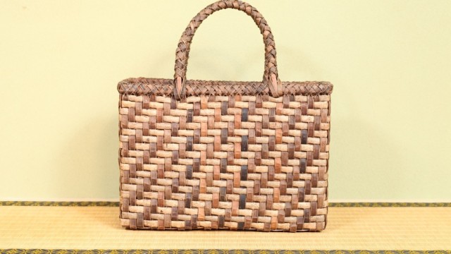 クルミ・網代編み