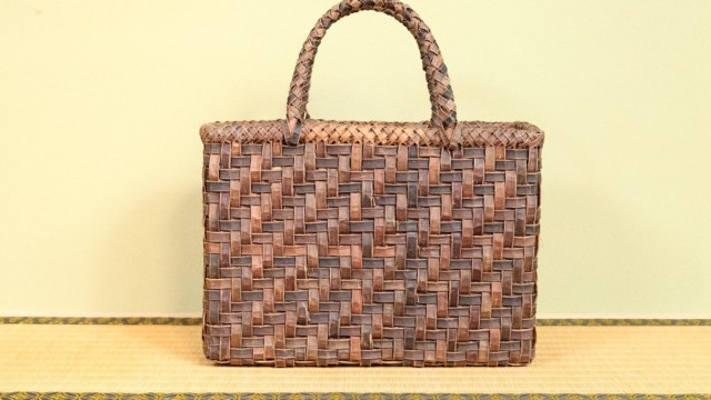 クルミ・網代編み