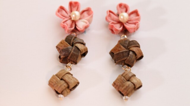 くるみ樹皮×秩父銘仙ピアス