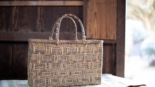 くるみ・亀甲編み枡網代連続模様